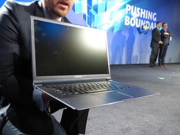 CES 2013: Samsung Series 7 Chronos, Series 7 Ultra, Series 9, avagy hírek a Samsung háza tájáról