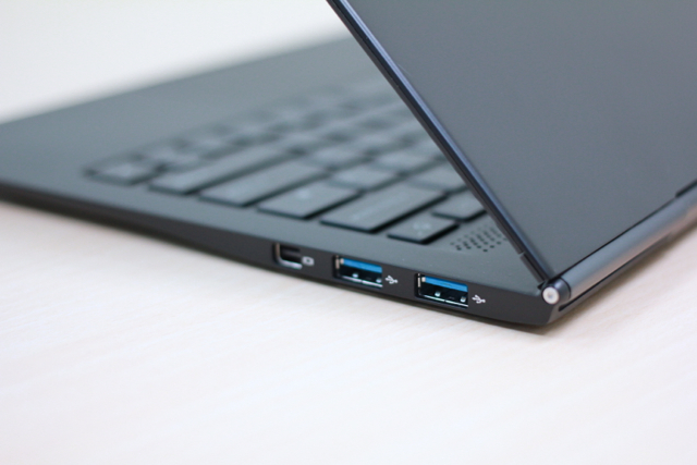 Inhon Blade 13 Carbon: ennél könnyebb laptop nincs