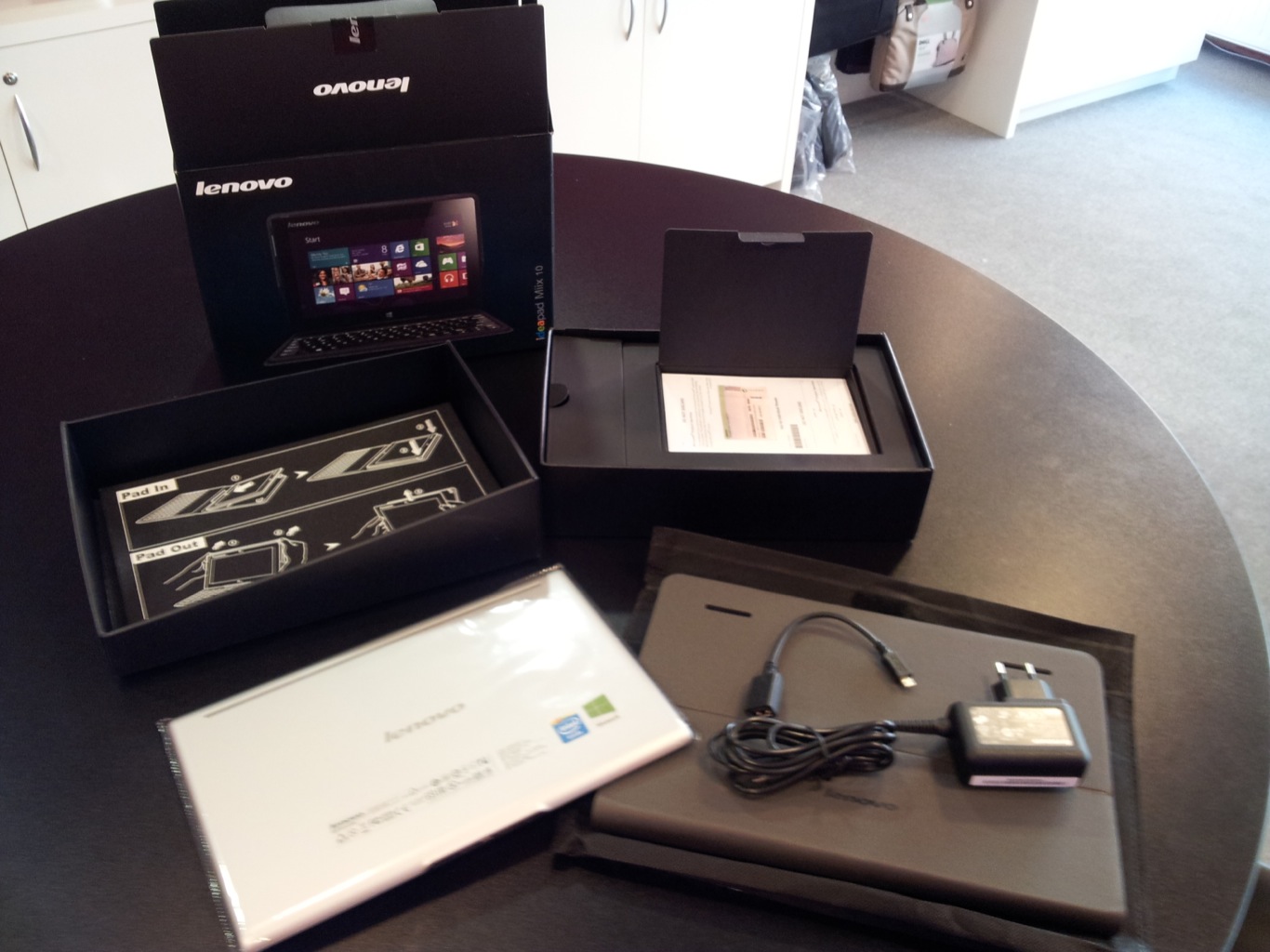 Lenovo IdeaPad Miix 10 teszt és Windows 8 gyorstalpaló 2in1