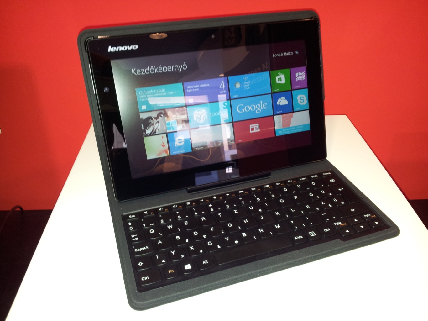 Lenovo IdeaPad Miix 10 teszt és Windows 8 gyorstalpaló 2in1