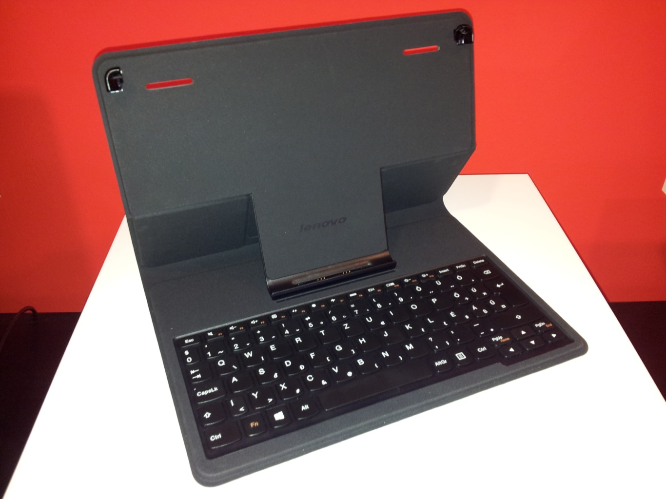 Lenovo IdeaPad Miix 10 teszt és Windows 8 gyorstalpaló 2in1