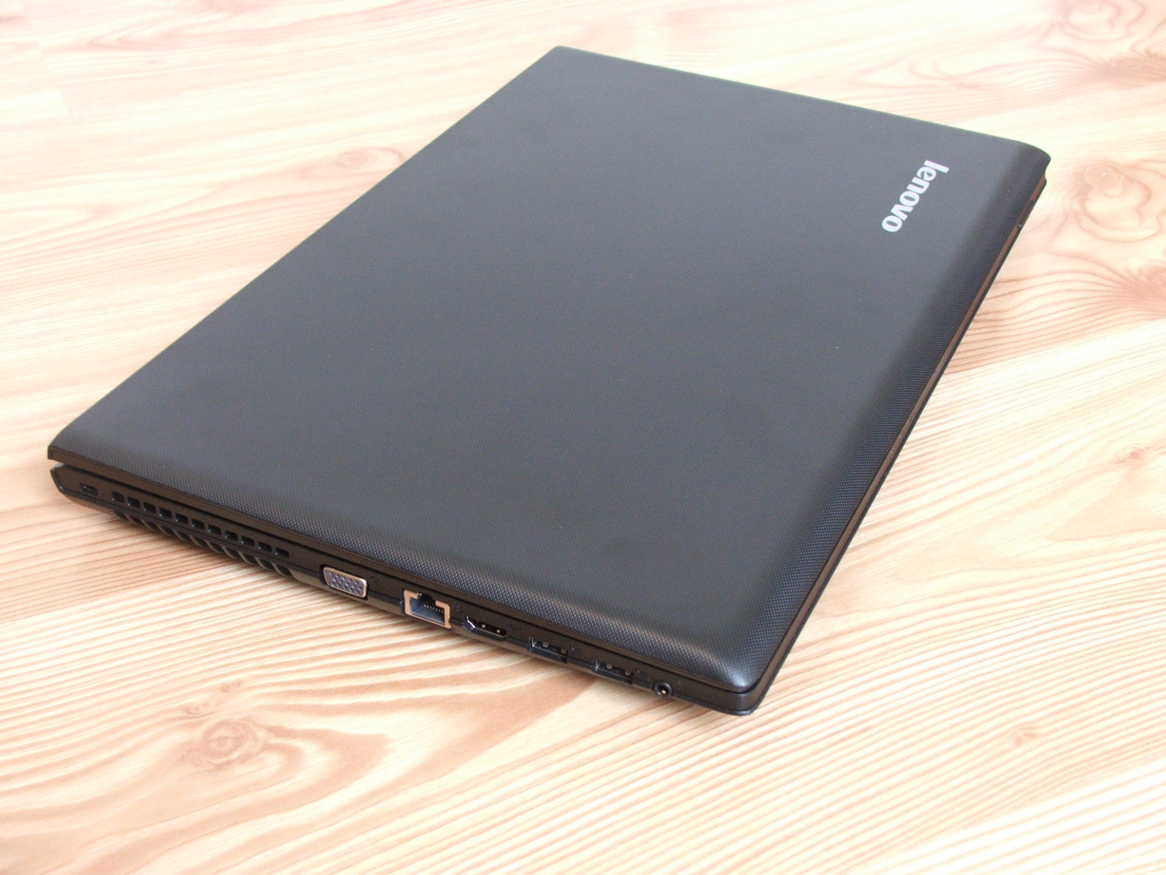 Lenovo IdeaPad G500 teszt (Core i3 / Radeon HD8570M)