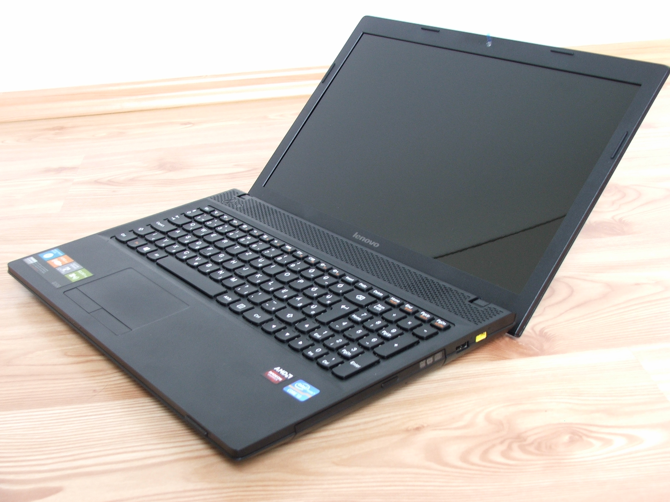 Lenovo IdeaPad G500 teszt (Core i3 / Radeon HD8570M)