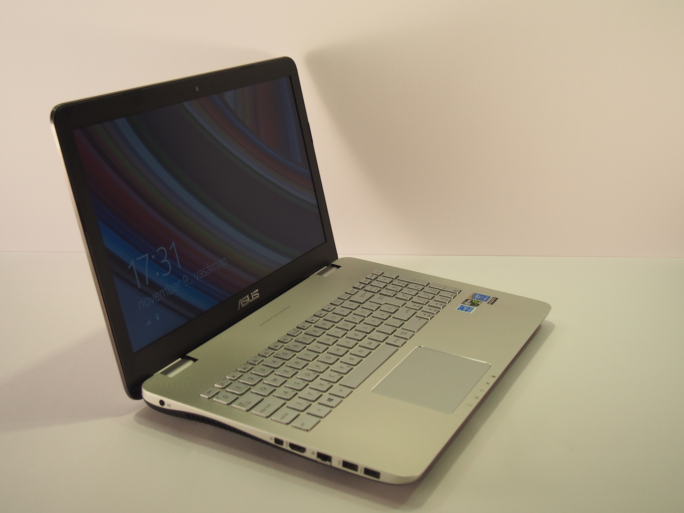 Asus N551JM teszt