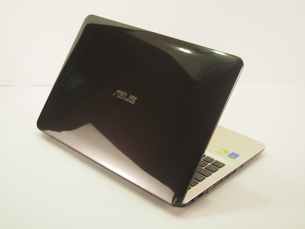 Asus X555LN teszt