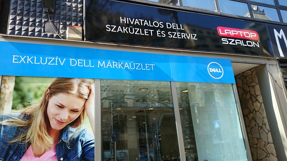 Laptopszalon bolt nyílt az Astorián
