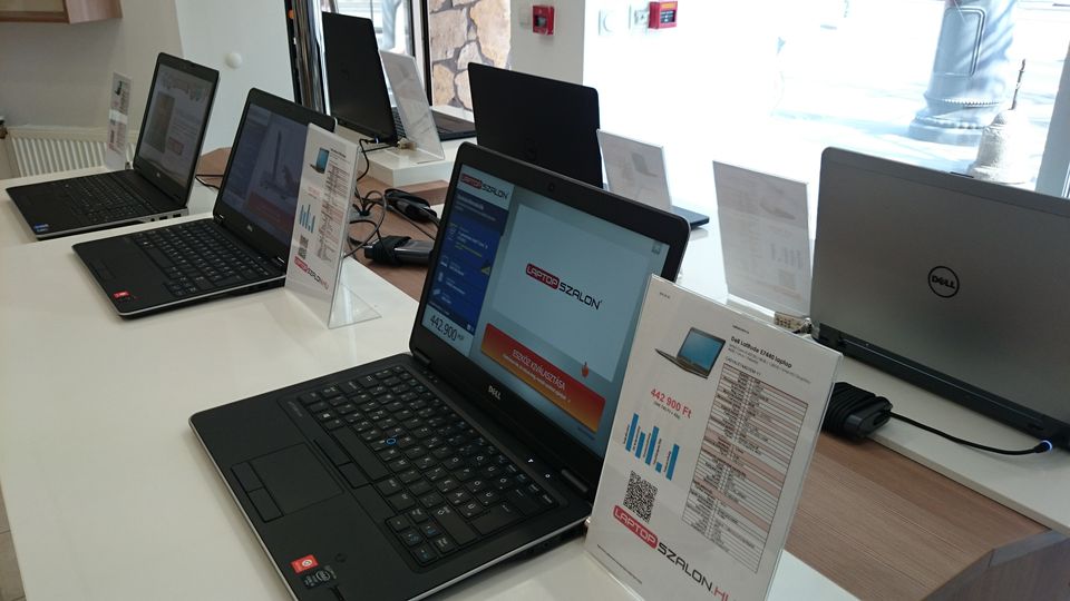 Laptopszalon bolt nyílt az Astorián