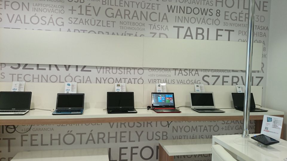 Laptopszalon bolt nyílt az Astorián