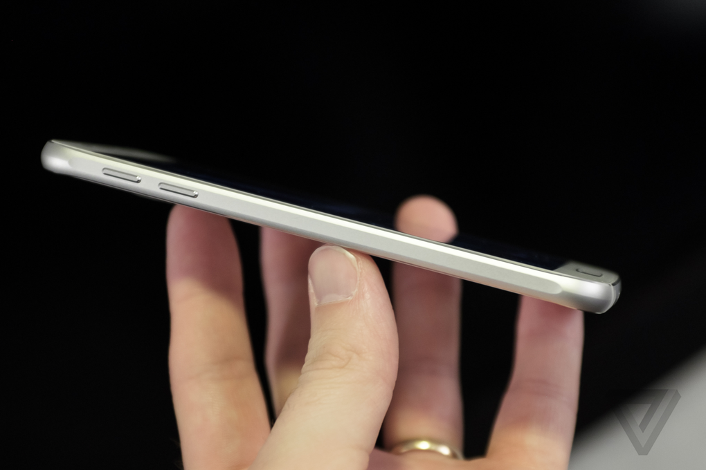 Samsung Galaxy S6 és S6 Edge - az első részletes fotók