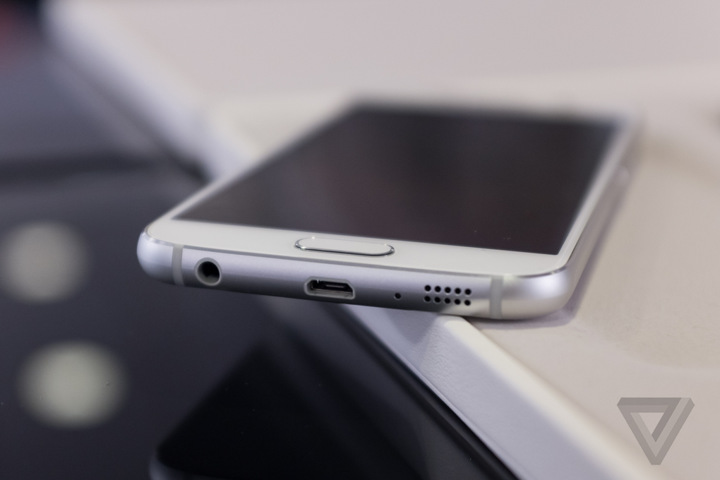 Samsung Galaxy S6 és S6 Edge - az első részletes fotók