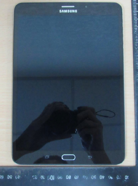 Kiszivárgott képek a Samsung Galaxy Tab S2 8.0-ról
