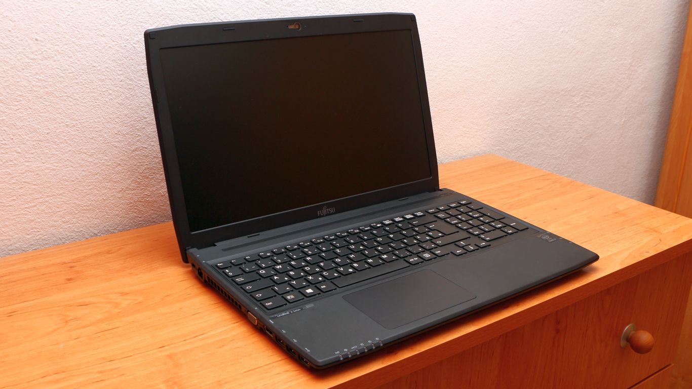 Fujitsu LifeBook A514 teszt