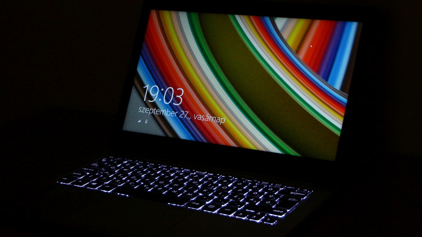 Asus Zenbook UX303LB teszt