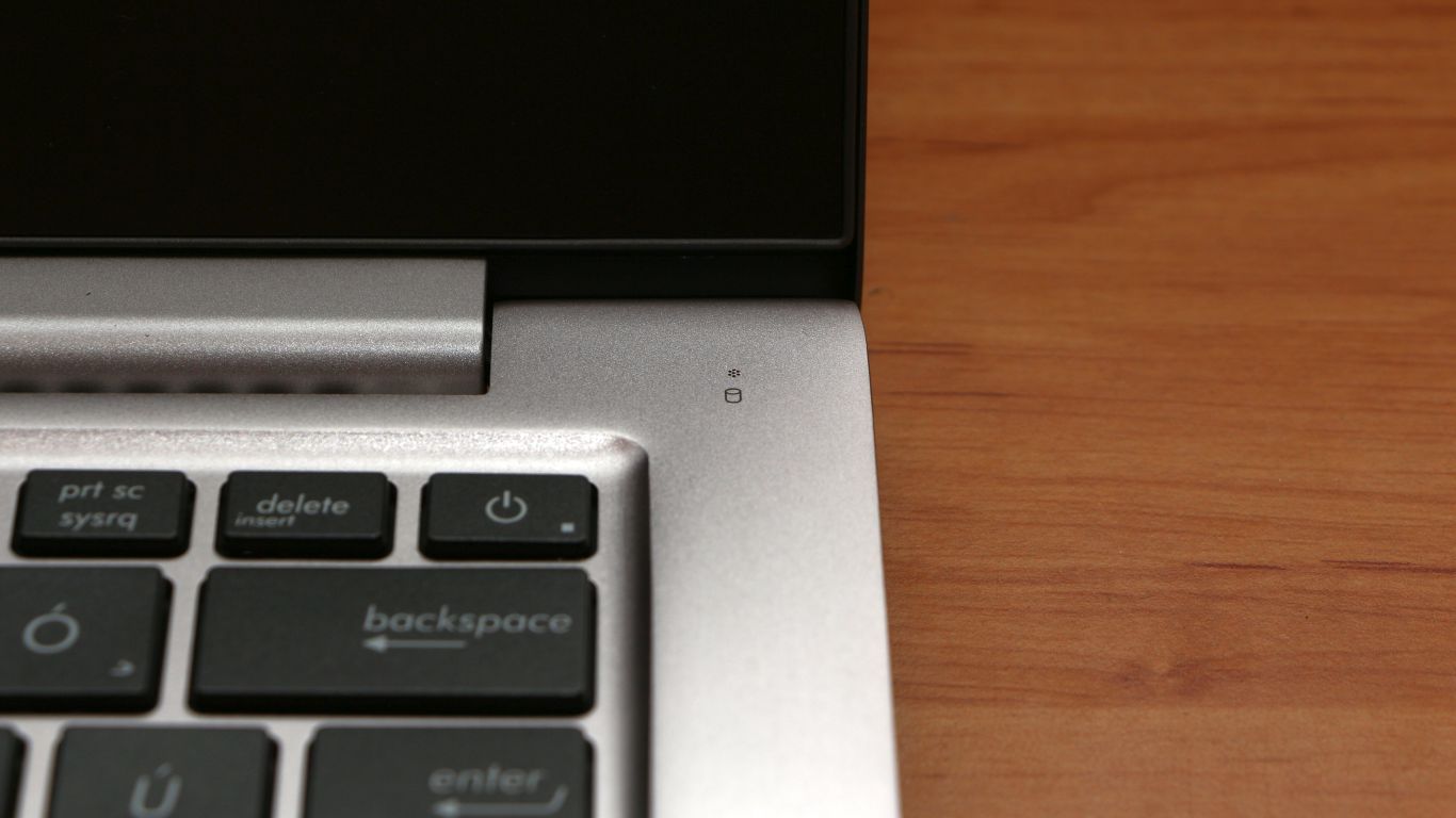 Asus Zenbook UX303LB teszt