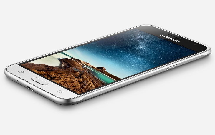 Elrajtolt a Galaxy J3