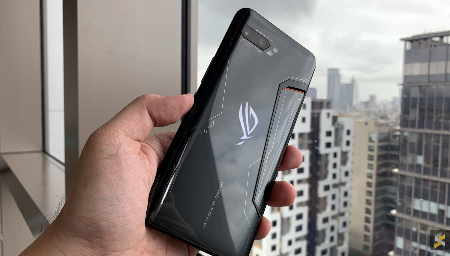 120Hz-es kijelzőt kapott az új Asus ROG Phone II modell
