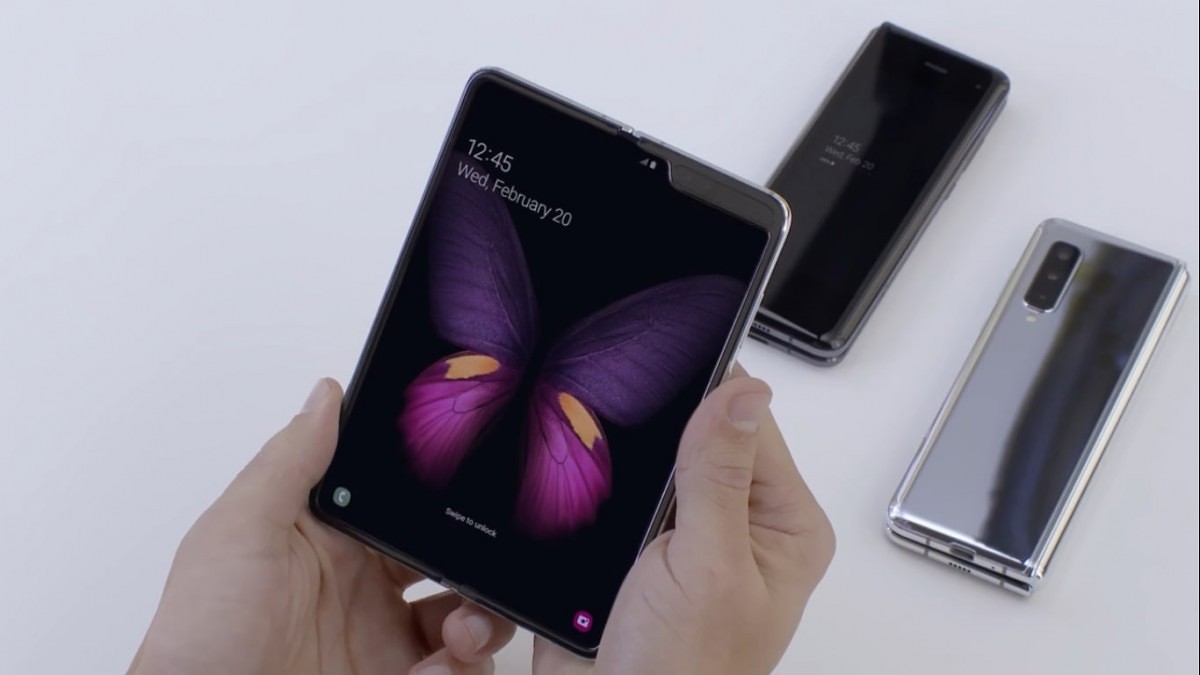 Tovább csúszik a Samsung Galaxy Fold megjelenése