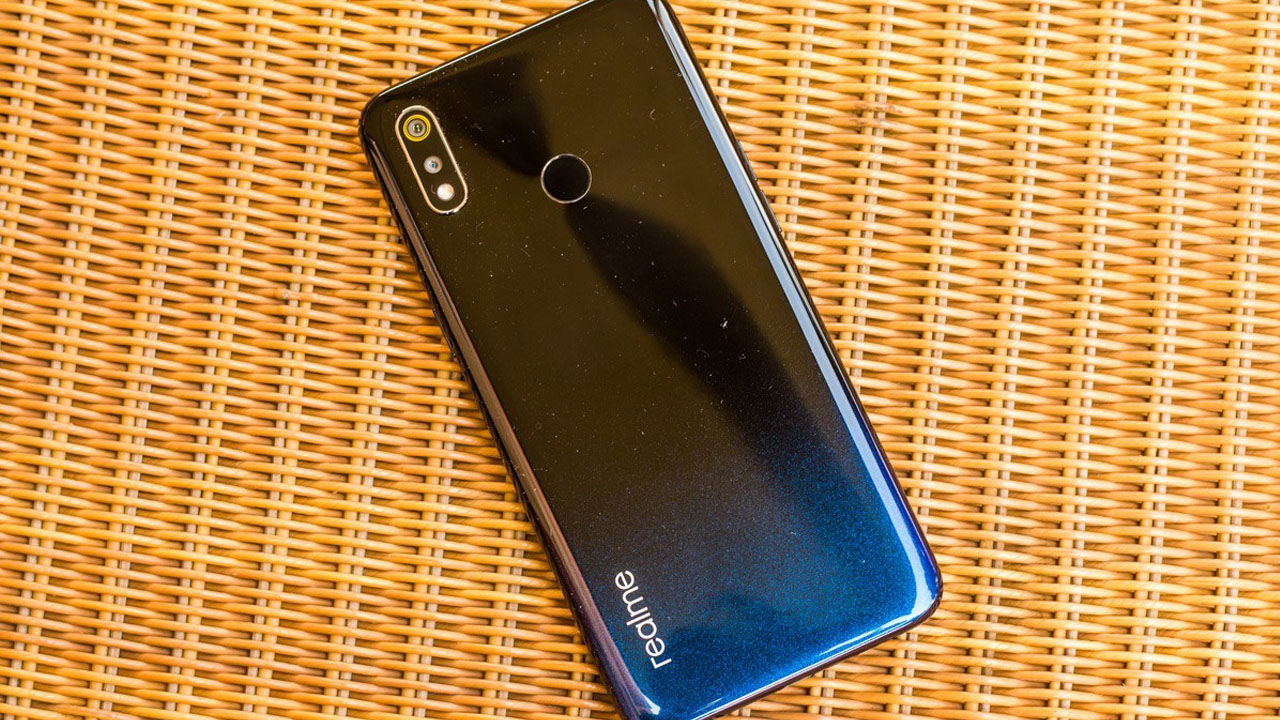 Helio P70 chipsettel mutatkozott be az új Realme 3