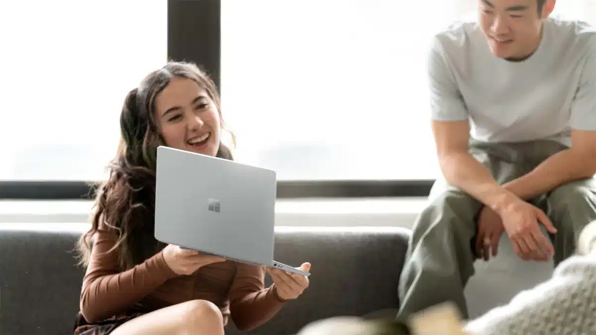 Microsoft Surface Go