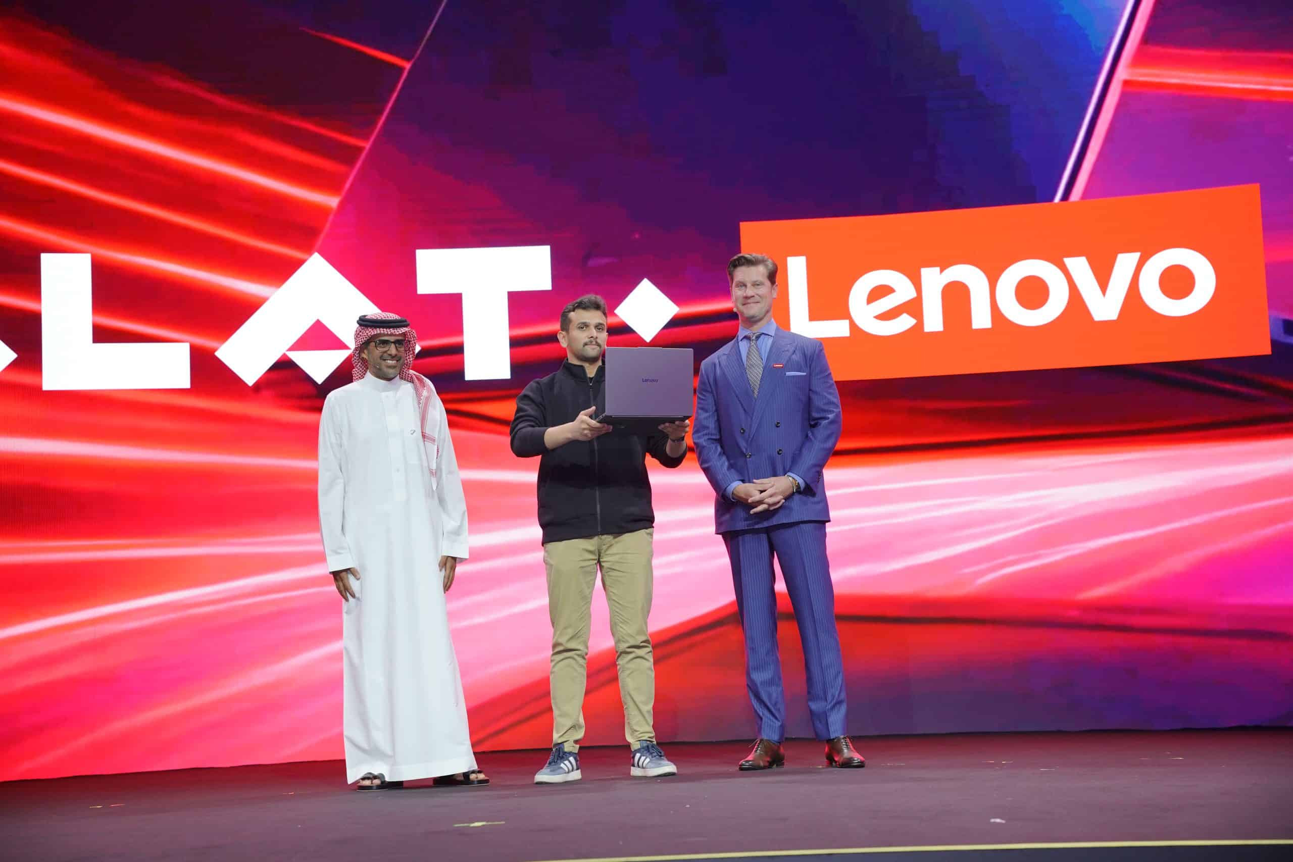 Lenovo: első Szaúd-Arábiában gyártott laptop