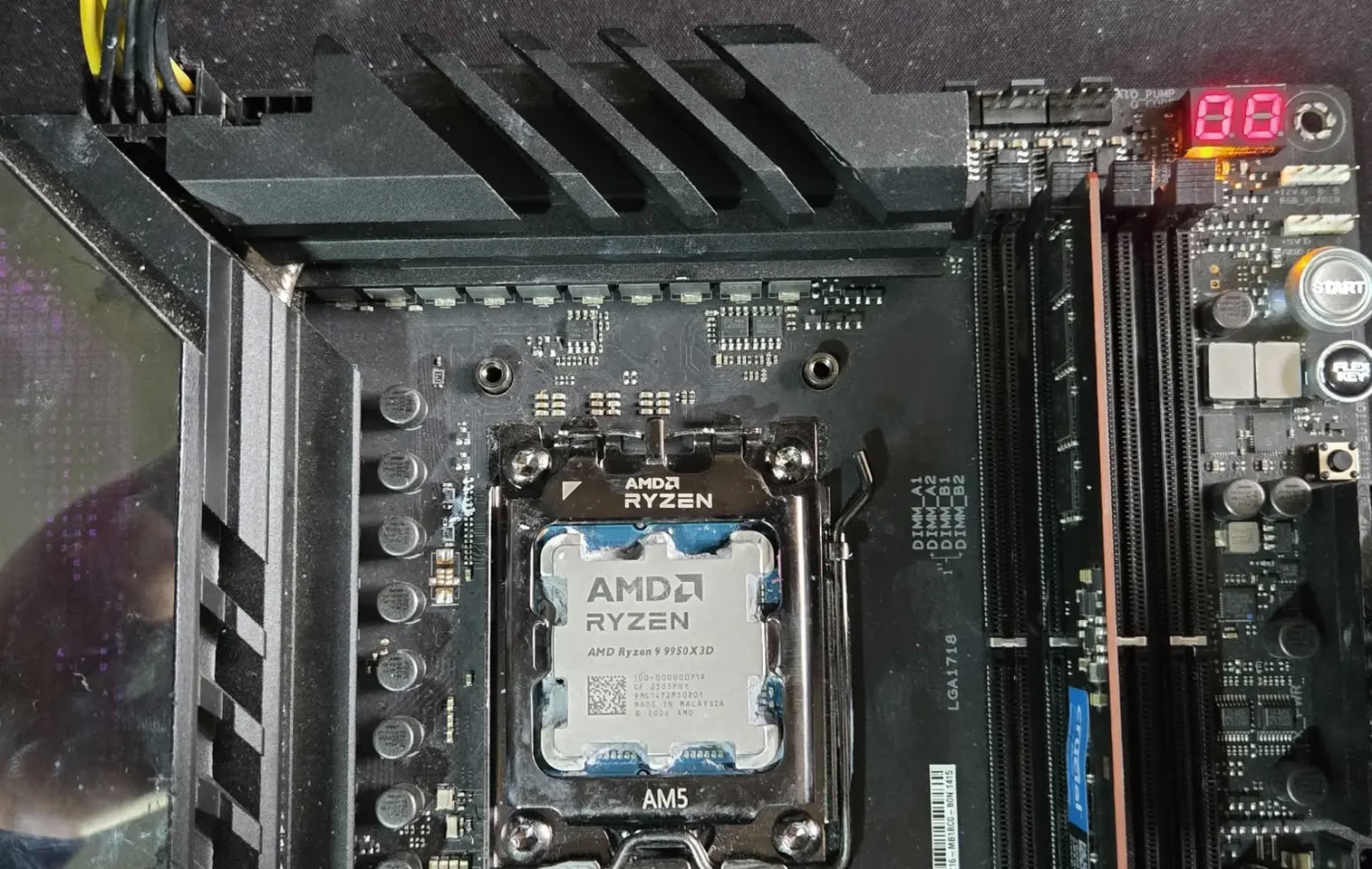 AMD Ryzen 9 9950X3D megégett alaplap-csere után