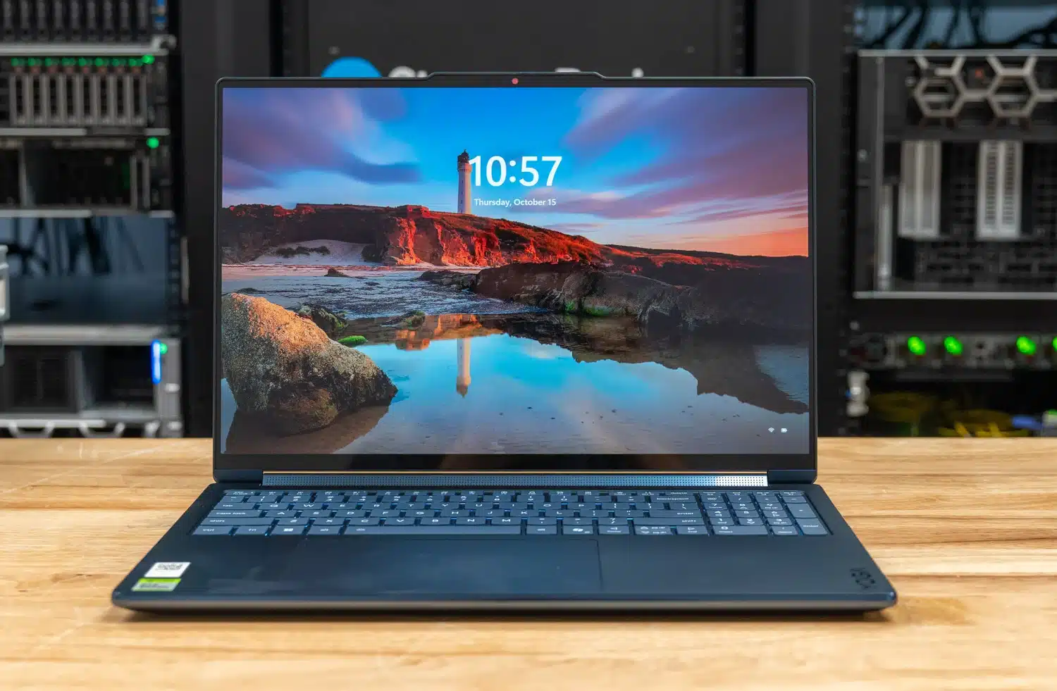 Lenovo Yoga 9n 2-in-1 16 teszt: hűvös RTX Spark