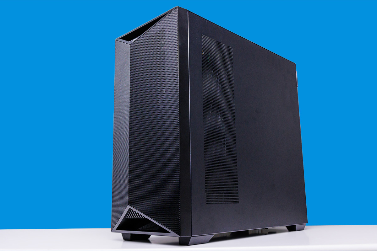 MSI XpertStation WS300 teszt: GB300 az asztal mellett